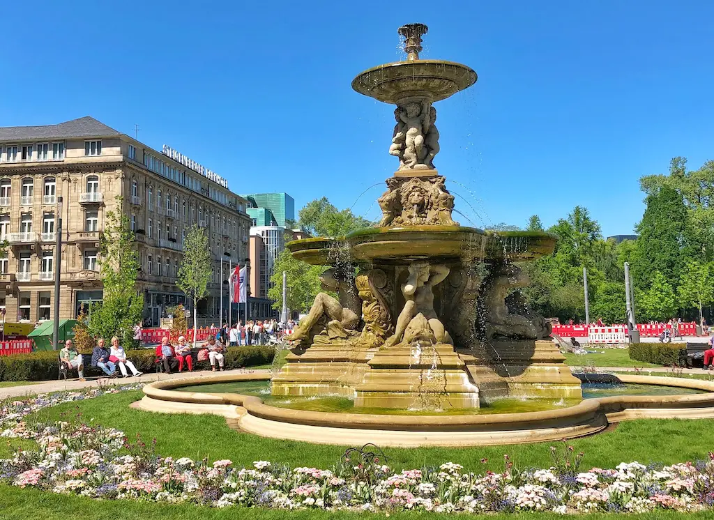 Düsseldorf Monuments and Statues