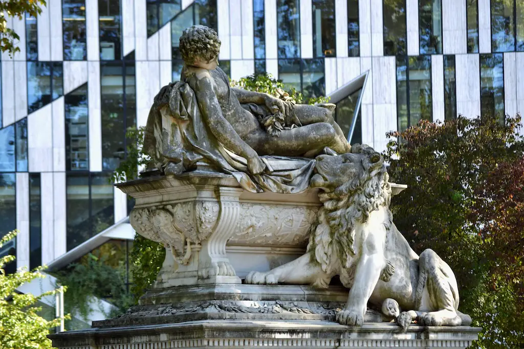 Düsseldorf Monuments and Statues