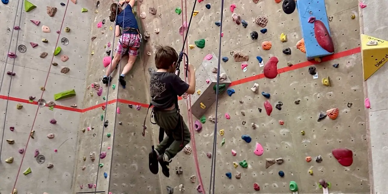 Discover the Ultimate Climbing Fun at MOVE Kletterhalle in Düsseldorf